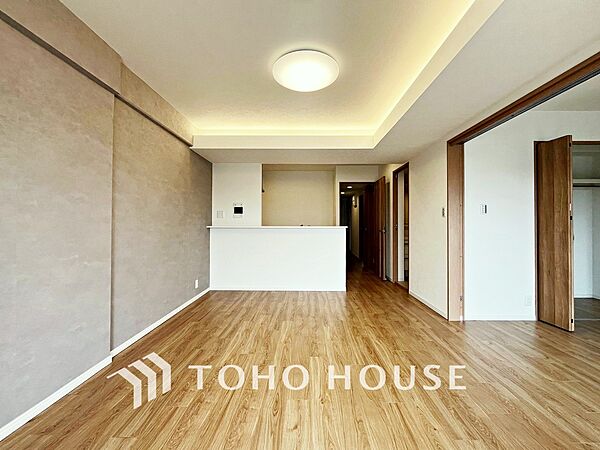 【LIVING】◆扉を◆開くとこの景色。家族の”おかえり”の声が聞こえてきそう。