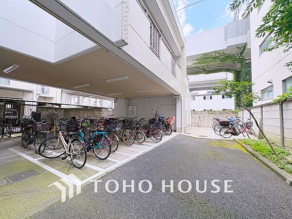 【BICYCLE PAEKING LOT】◆駐輪場◆快適な生活には欠かせない自転車。開放的な駐輪場がございます。