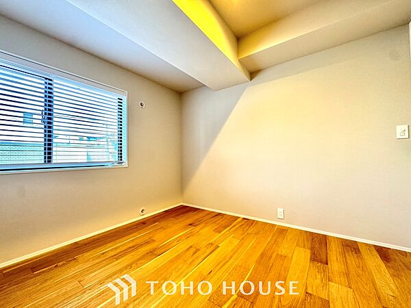 使いやすく、明るい洋室に仕上がります。子供部屋や趣味のお部屋にご利用できます。ご自身で家具などを配置し、素敵な空間を創り上げられます。