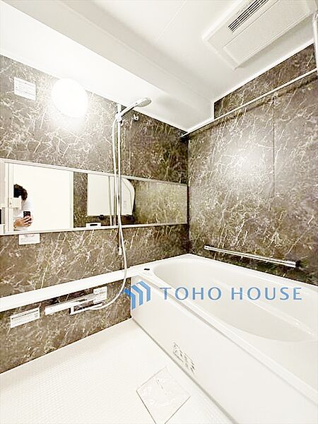 【BATHROOM】◆プライベートな空間◆simpleだからrelaxできるんです。こころもからだもキレイさっぱり。