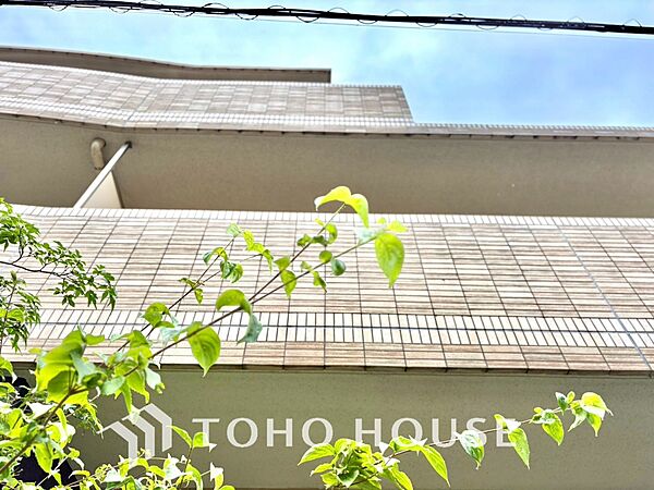 【BALCONY】◆Open new door◆扉の向こうには青空が広がっている。