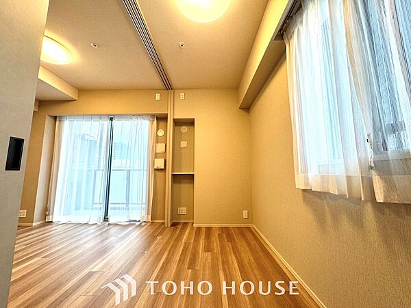 【Private room】光に包まれるように設計された空間。太陽の光が爽やかな目覚めを誘う。きっと今日も素敵な1日に。