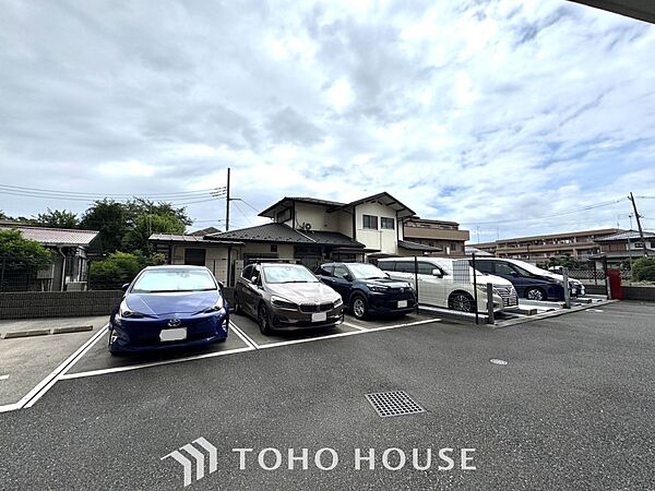 ◆駐車場◆大切な車を置いておける。敷地内に駐車場があるとお出かけの際に便利です。