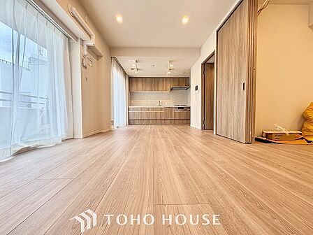 【LIVING】◆扉を◆開くとこの景色。家族の”おかえり”の声が聞こえてきそう。