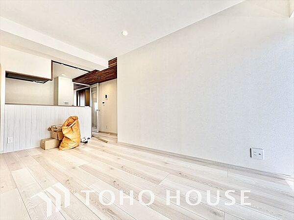 「想像していた以上に広い」が写真を撮っているときの感想です。家事動線に配慮したプランによりご家族がくつろげる明るく広い空間が確保できました。