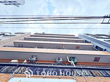 漂う上質な空気感、マンションに入れば「おかえりなさい」と笑顔で迎えてくれるエントランス。最良の心配りを感じるマンションでした。
