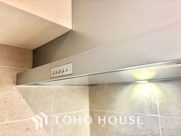 【KITCHEN】◆開放的◆後片付けが楽なシステムキッチン。収納スペースの充実！