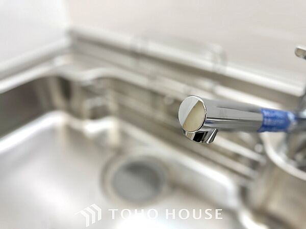 ◆愛育◆キッチンは家族の絆を育む大切な空間。シンプルで使い易いSystemKitchenで愉しく作る料理は愛情のある美味しいご馳走に。家族で使える広々としたダイニングキッチンです。