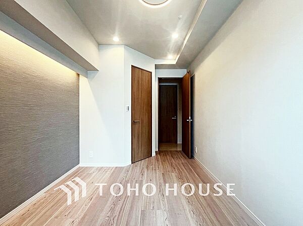 【PRIVATE ROOM】◆属毛離裏◆子は父を手本とし、母に愛育されて成長する。家族の深い繋がり。いつまでも大切にしたい。