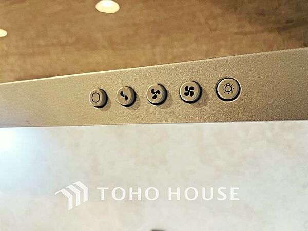 【KITCHEN】◆開放的◆後片付けが楽なシステムキッチン。収納スペースの充実！
