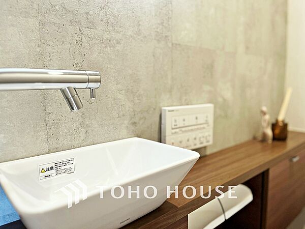 【TOILET】◆快適◆な生活に不可欠。節水型の高性能トイレを新設。
