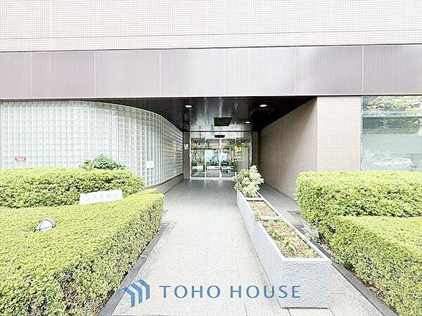 【DELIVERY BOX】◆宅配BOX◆ご不在時でも、時間指定や再配達依頼なしでお荷物を受け取ることができます。