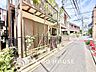 室内：【愛する人達】との幸せな時間をここで楽しむ。耐震性、デザイン、そして対面キッチンを備えたユーティリティー。何も妥協しないライフスタイル。愛する家族を大切にする人達が住まう家。
