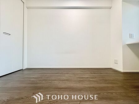 【Private room】感性を育むプライベートルームはシンプルでスマートな空間。好みの空間で読書をしたり、音楽を聞いたりと一人の時間も充実したものにできます。