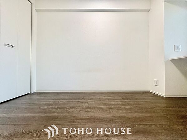 【Private room】感性を育むプライベートルームはシンプルでスマートな空間。好みの空間で読書をしたり、音楽を聞いたりと一人の時間も充実したものにできます。