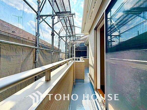 【BALCONY】◆Open new door◆扉の向こうには青空が広がっている。