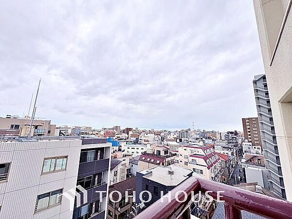 ほんの少しのこだわり。ちょっとした色使いがその家がもつ雰囲気、趣（おもむき）を携え、暮らす家族や訪ねてくる友人・知人に新鮮な香りを運んできます。
