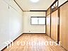 寝室：【居室】シンプルで使いやすく、どんな家具にも馴染む居室です。