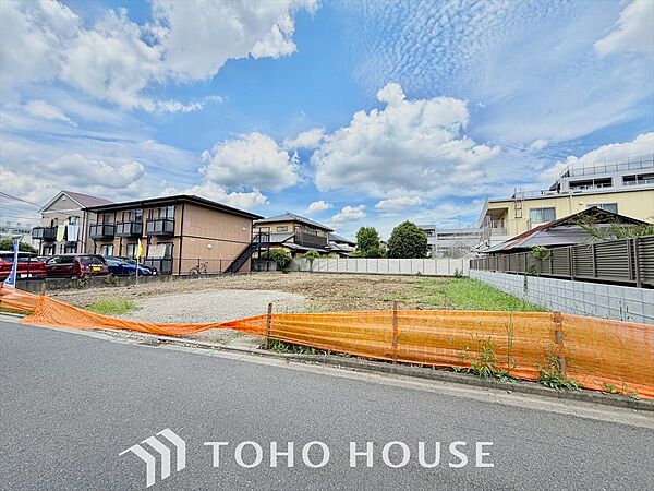 【The green city】閑静な街に響く木々の音。緑多い空間は、時に疲れた心と身体を癒します。