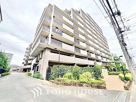 【そよぐ風、緑の香り】澄み切った空気。移ろう季節の中、ゆっくりと流れる時間を、大切な人と愛でる至福。幸せを噛みしめる穏やかな生活。