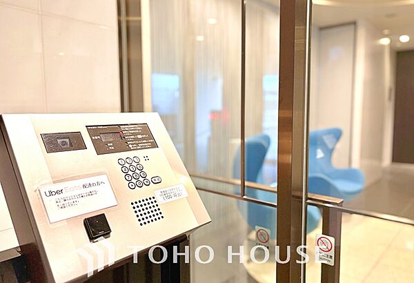 落ち着いた周辺環境に、落ち着いた佇まい