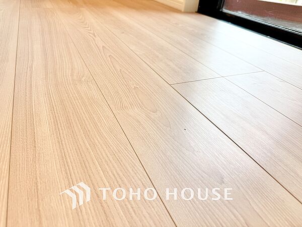 ◆闇夜の輝き◆オレンジ色の光は大人になった今の僕にはわかる。1日の終わりを伝えに来たわけではなく、また明日が来る方へ導いてくれた事を。