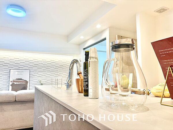 使いやすく、明るい洋室に仕上がります。子供部屋や趣味のお部屋にご利用できます。ご自身で家具などを配置し、素敵な空間を創り上げられます。