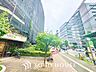 外観：【浴室】《一日の疲れを落としてくれる場所は、落ち着く場所でなければならない》　高級感溢れるカラーと大きさ・柔らかな曲線で構成された半身浴も楽しめるバスタブが心地よさをもたらします。