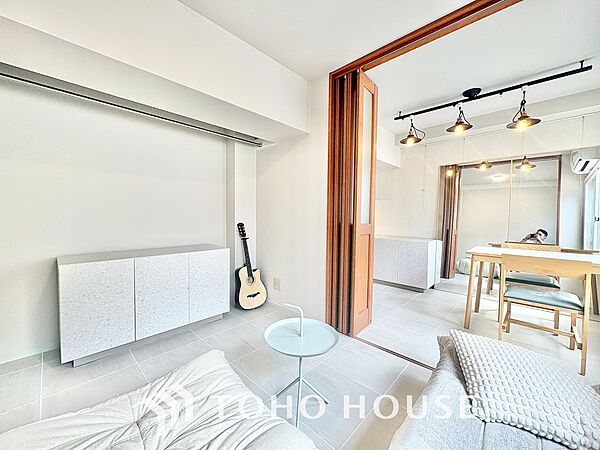 使いやすく、明るい洋室に仕上がります。子供部屋や趣味のお部屋にご利用できます。ご自身で家具などを配置し、素敵な空間を創り上げられます。