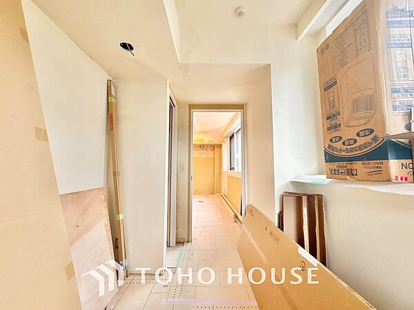 【改装中】使いやすく、明るい洋室に仕上がります。子供部屋や趣味のお部屋にご利用できます。ご自身で家具などを配置し、素敵な空間を創り上げられます。