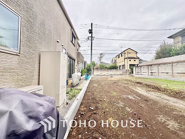 【Light shower】太陽光をたくさん感じながら、明るく豊かな暮らしを約束する住まい。四季の移ろいを感じながら、我が子の成長を見守る。そんな家がここに。