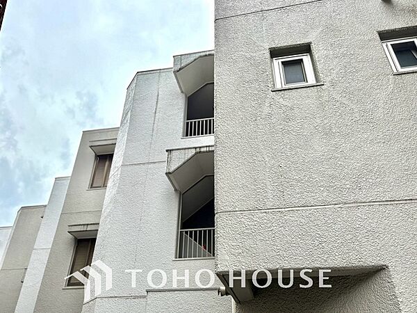 【APPEARANCE】◆陽光◆が差し込む。この開放的な空間に家族の笑顔が集う。家族が一緒に過ごす空間は明るく、そして居心地よく。
