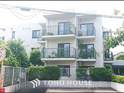 外観:【Exterior】街並みに溶け込みながらも、確かな存在感。 外観:【Exterior】街並みに溶け込みながらも、確かな存在感。