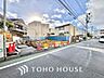 外観：【FRONT ROAD】◆安心◆して歩ける。安心して家族の帰りを待てる。そんな安心を感じさせる広々とした道路。