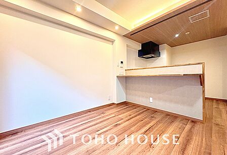 「想像していた以上に広い」が写真を撮っているときの感想です。家事動線に配慮したプランによりご家族がくつろげる明るく広い空間が確保できました。