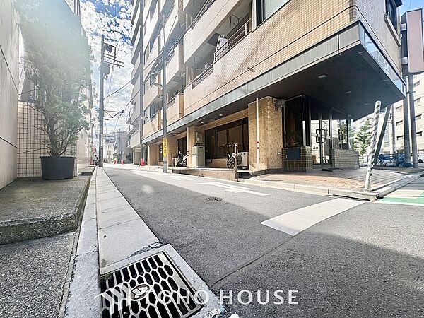 太陽に愛された邸は、陽当り・通風に優れた魅力的で快適さを追求した邸宅でした。