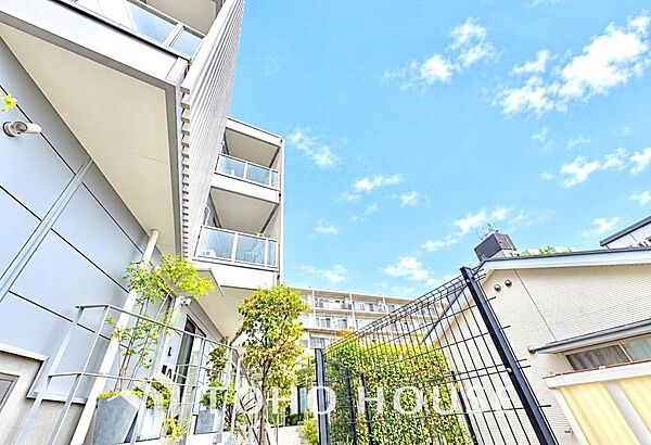 住まいの第一印象を決める外観。実際の雰囲気や周辺環境も、ぜひ現地でお確かめください。