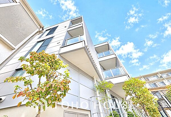 建物の佇まいから始まる住まい選び。室内とあわせて、現地ならではの空気感もお確かめください。
