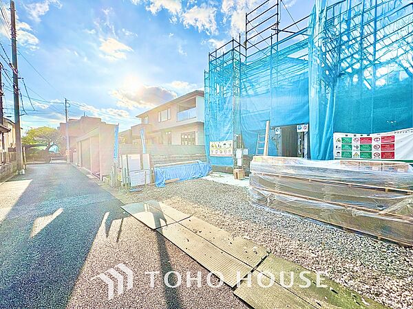 ◆愛する人達◆との幸せな時間をここで楽しむ。耐震性、デザイン、そして対面キッチンを備えたユーティリティー。何も妥協しないライフスタイル。愛する家族を大切にする人達が住まう家。