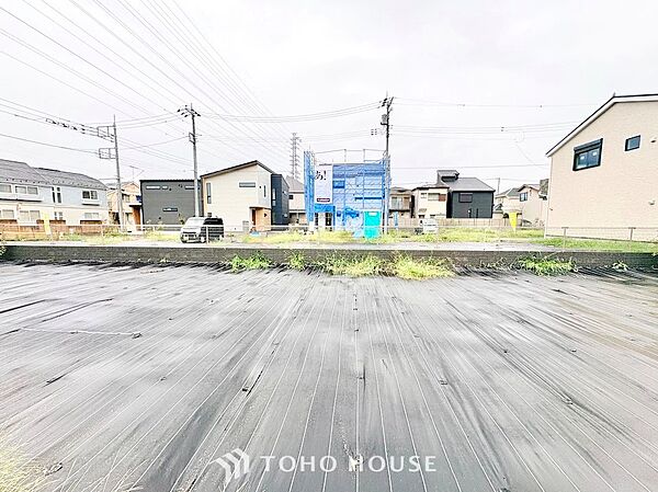 【The green city】閑静な街に響く木々の音。緑多い空間は、時に疲れた心と身体を癒します。