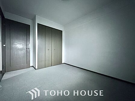 【Private room】感性を育むプライベートルームはシンプルでスマートな空間。好みの空間で読書をしたり、音楽を聞いたりと一人の時間も充実したものにできます。
