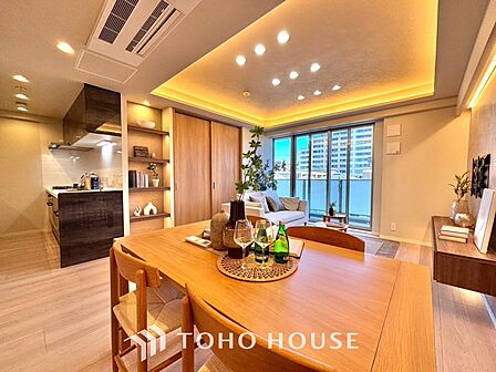 「想像していた以上に広い」が写真を撮っているときの感想です。家事動線に配慮したプランによりご家族がくつろげる明るく広い空間が確保できました。
