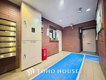 エントランスはマンションの顔。清潔感、存在感のあるエントランスは居住者の心を豊かにする。