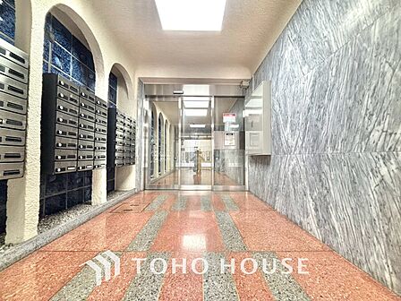 ほんの少しのこだわり。ちょっとした色使いがその家がもつ雰囲気、趣(おもむき)を携え、暮らす家族や訪ねてくる友人・知人に新鮮な香りを運んできます。