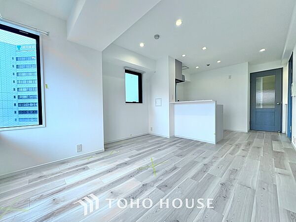 「想像していた以上に広い」が写真を撮っているときの感想です。家事動線に配慮したプランによりご家族がくつろげる明るく広い空間が確保できました。
