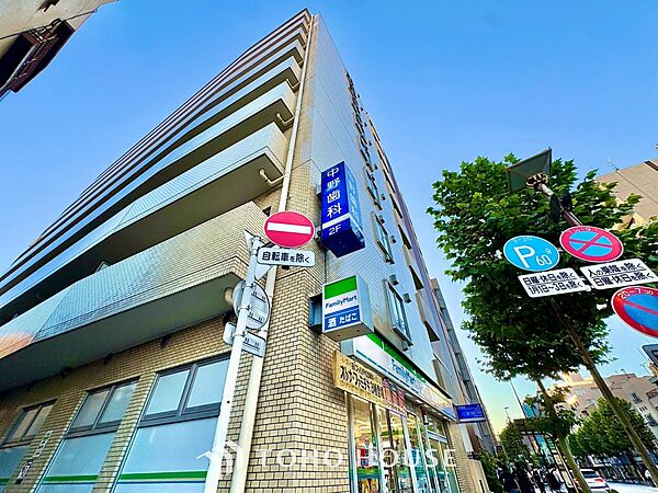◆ここに在る◆事も無げに美しく、伝えるには筆舌に尽くし難い。豪華絢爛や華美と言う事ではなく、住まう者にとって暮らし易く心地がいいと言う美しさがこの住まいには込められている。