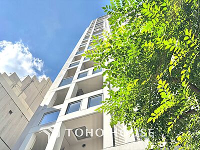 外観:漂う上質な空気感、マンションに入れば「おかえりなさい」と笑顔で迎えてくれるエントランス。最良の心配りを感じるマンションでした。 外観:漂う上質な空気感、マンションに入れば「おかえりなさい」と笑顔で迎えてくれるエントランス。最良の心配りを感じるマンションでした。