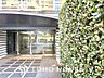 エントランス：【ENTRANCE】◆そびえ立つ◆我が家のシンボル。遠くの空が赤く染まる夕べが待ち遠しい。