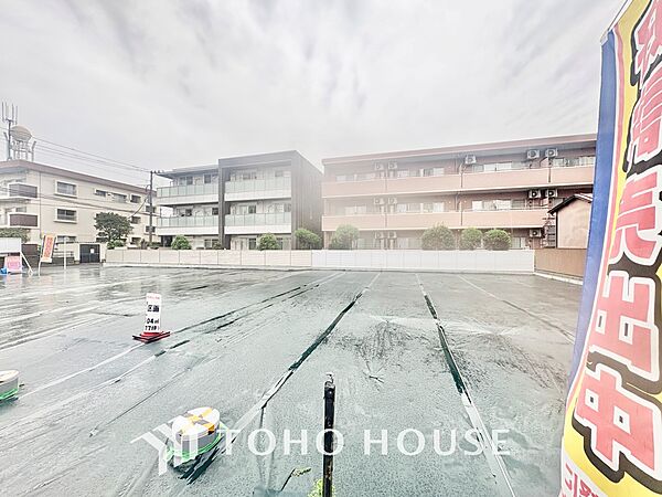 【ほのかな光を】夕暮れ時に迎える優しい光。暖かく心休まるほっとする瞬間。家族のもとへ。幸せのもとへ。