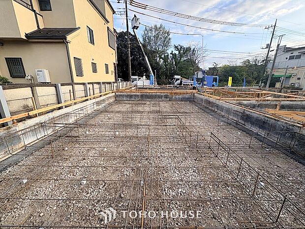◆空が大きく広がる整形地◆整った形状でプランニングがしやすく、陽当りや風通しの良さも期待できる良好なロケーション。家族の思いを描く自由度の高いお家づくりを叶える心地よい敷地です。